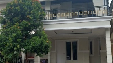 Dijual Rumah Strategis di Kota Wisata, Jakarta Timur - LT 120m²