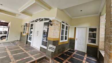 Jual Rumah Strategis di Kota Wisata, Jakarta Timur - LT 133m²
