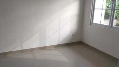 Jual Rumah Strategis di Kota Wisata, Jakarta Timur - LT 120m²