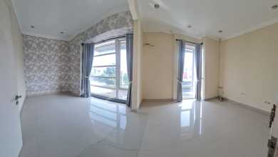 Properti Siap Huni di Area Citra Grand, Jakarta Timur, LT 105m²