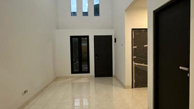 Jual Rumah Nyaman di Raffles Hills, Jakarta Timur - LT 119m²