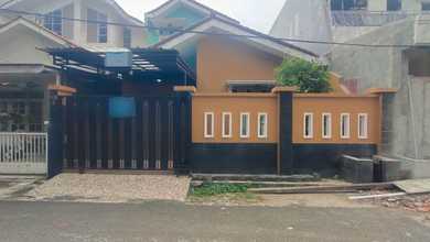 Rumah Dijual di Pondok Bambu, Jakarta Timur, LB 110m², Harga Kompetitif!