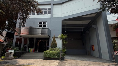 Disewakan Gedung Palmerah 1950m2