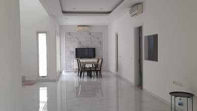 Rumah Area Premium Gading Serpong The Spring, Tangerang - Harga Menarik 4,9 Miliar