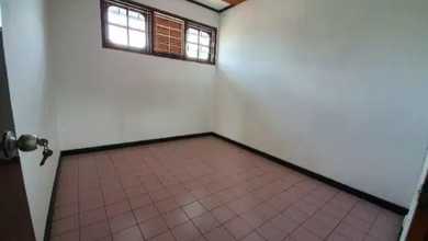 Penawaran Eksklusif, rumah Prestisius di Kalideres, Jakarta Barat, LB 225m²