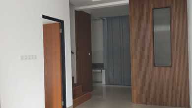 Dijual Rumah Nyaman di Serpong Villa Melati Mas, Tangerang Selatan - LT 72m²