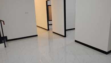 Rumah Mewah di Citra Garden, Jakarta Barat, 3 KT, LT 128m²