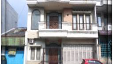 Kesempatan Rumah di Taman, Sidoarjo, LB 241m², Harga 800 Juta