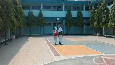 Dijual Sekolah daerah Kunciran lt 6400m2 masih aktif Harga 40M