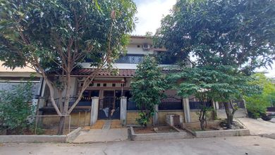 Jual Rumah Eksklusif LT 186 m2 Kawasan Medan Satria, Bekasi