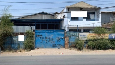 Gudang di Jalan Raya Serang Cibarusah, Cikarang 700 m Bagus SHM