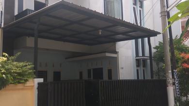 Dijual Rumah Nyaman di Kramat Jati, Jakarta Timur - LT 124m²