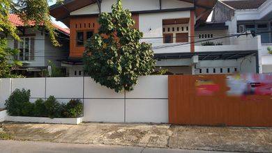 Rumah Modern area Pulo Gadung, Jakarta Timur, Luas 350 m2