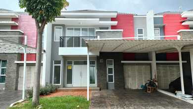 Rumah Mewah di Green Lake City, Jakarta Barat, 5 KT, LT 180m²