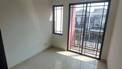 Rumah Unfurnished Lokasi Strategis Daerah Cipondoh