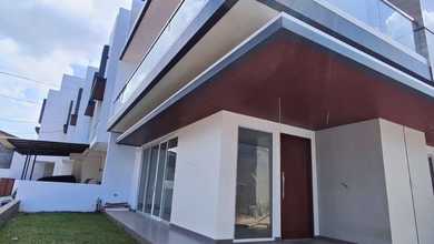 Hunian Prestisius di Kawasan Taman Surya, Jakarta Barat, LB 309m², Harga 5,57 Miliar