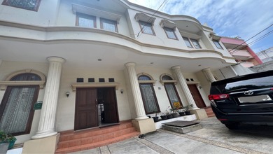 Penawaran Langka, rumah Prestisius di Pasar Baru, Jakarta Pusat, LB 346m²