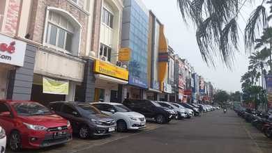 Jual Ruko Besar Siap Pakai Hadap Jalan Besar