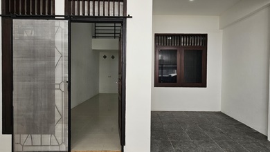 Properti Siap Pakai di Kawasan Jelambar, Jakarta Barat, LT 82m²