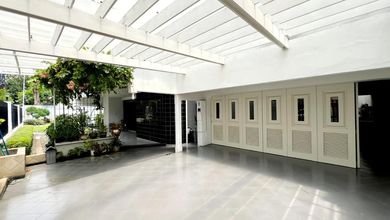 Hunian Mewah di Duri Kepa, Jakarta Barat, 6 KT, LT 600m²