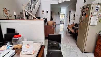 Kesempatan Langka, rumah Mewah di Permata Buana, Jakarta Barat, LB 180m²