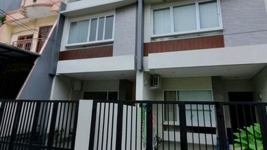 Hunian Favorit di Duri Kepa, Jakarta Barat, 3 KT, Harga 2,35 Miliar