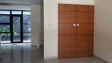Dikontrakkan Rumah Murah di Cengkareng, Jakarta Barat, LT 128m²