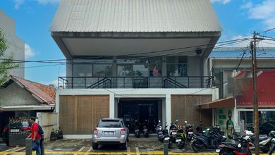 Tempat Usaha Strategis Pinggir Jalan Senopati Kebayoran Baru