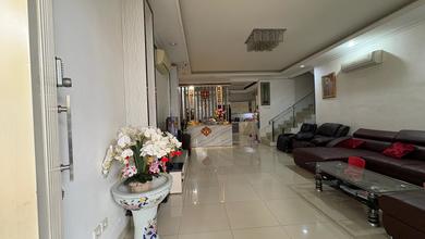 Rumah Elegan di Cengkareng, Jakarta Barat, 3 Kamar Tidur, LT 144m²