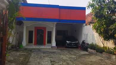 Rumah Elegan di Senen, Jakarta Pusat, 4 Kamar Tidur, LT 259m²