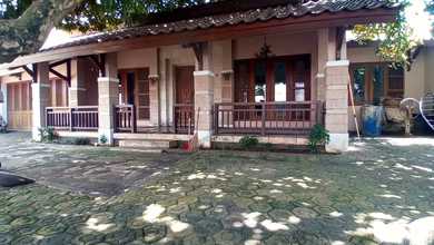 Rumah Area Premium Jatinegara, Jakarta Timur - Harga Menarik 6,5 Miliar