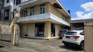 Disewakan Bangunan Komersial Mandiri 2 Lantai Meruya Utara Jakbar (Minimal 5Tahun )