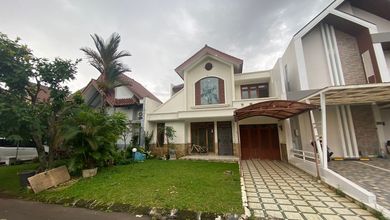 Rumah modern dengan Lahan 200 m2 Daerah Alam Sutera, Tangerang