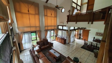 Rumah Hook Nuansa Villa Cantik di Teras Golf Bukit Golf BSD