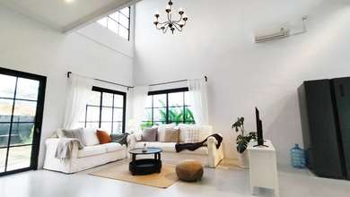 White Villa Cantik Apik di Kutuh Nusa Dua Bali Full Furnish