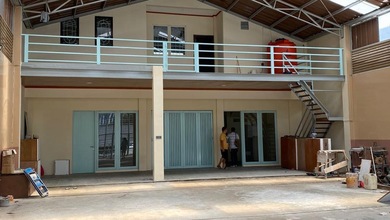 Di sewakan Gudang  2 Lt, ada ruang Office di Jl Raya Bekasi - Bekasi