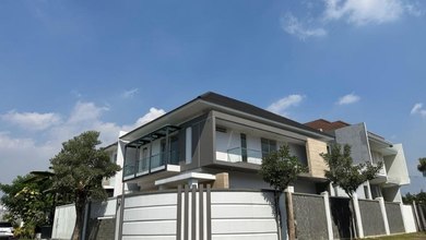 For Sale rumah Eksklusif di kertajaya, Surabaya - LT 352m²