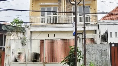 Disewakan Rumah Terjangkau di Gubeng, Surabaya, LT 202m²