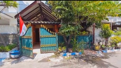 Kesempatan Rumah di Margorejo, Surabaya, LB 110m², Harga 925 Juta