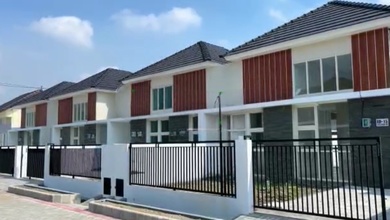 Rumah Siap Huni di Kawasan Taman, Sidoarjo, LT 128m²