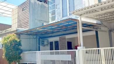 Dijual Rumah Strategis di Darmo permai, Surabaya - LT 75m²