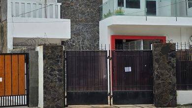 Rumah Modern LT 240 Jual di Pulo Gadung, Jakarta Timur
