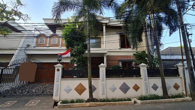 Kesempatan Eksklusif, rumah Prestisius di Kemang, Jakarta Selatan, LB 750m²