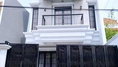 Kesempatan Langka, rumah Mewah di Pejaten, Jakarta Selatan, LB 180m²