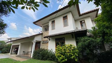 Dijual rumah Eksklusif di Limo, Depok - LT 1100m²