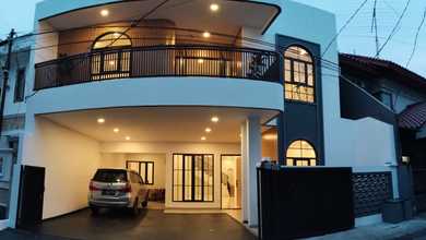 Penawaran Eksklusif, rumah Prestisius di Pasar Minggu, Jakarta Selatan, LB 430m²