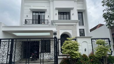 For Sale rumah Eksklusif di Gading Serpong, Tangerang - LT 300m²