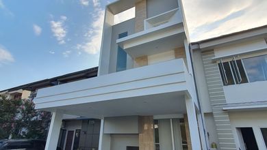 Rumah Mewah di Kawasan BSD, Tangerang Selatan, LB 400m², Harga 3,38 Miliar