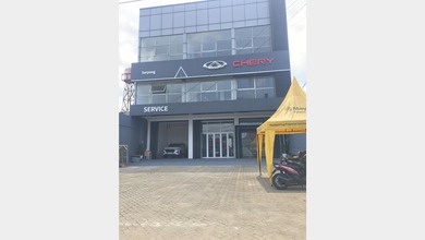 Disewakan 3 Ruko Gandeng 3,5 Lantai di Jalan Raya Serpong