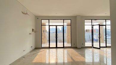 Disewakan Ruko Illago Grande 3 Lantai di Gading Serpong, Tangerang